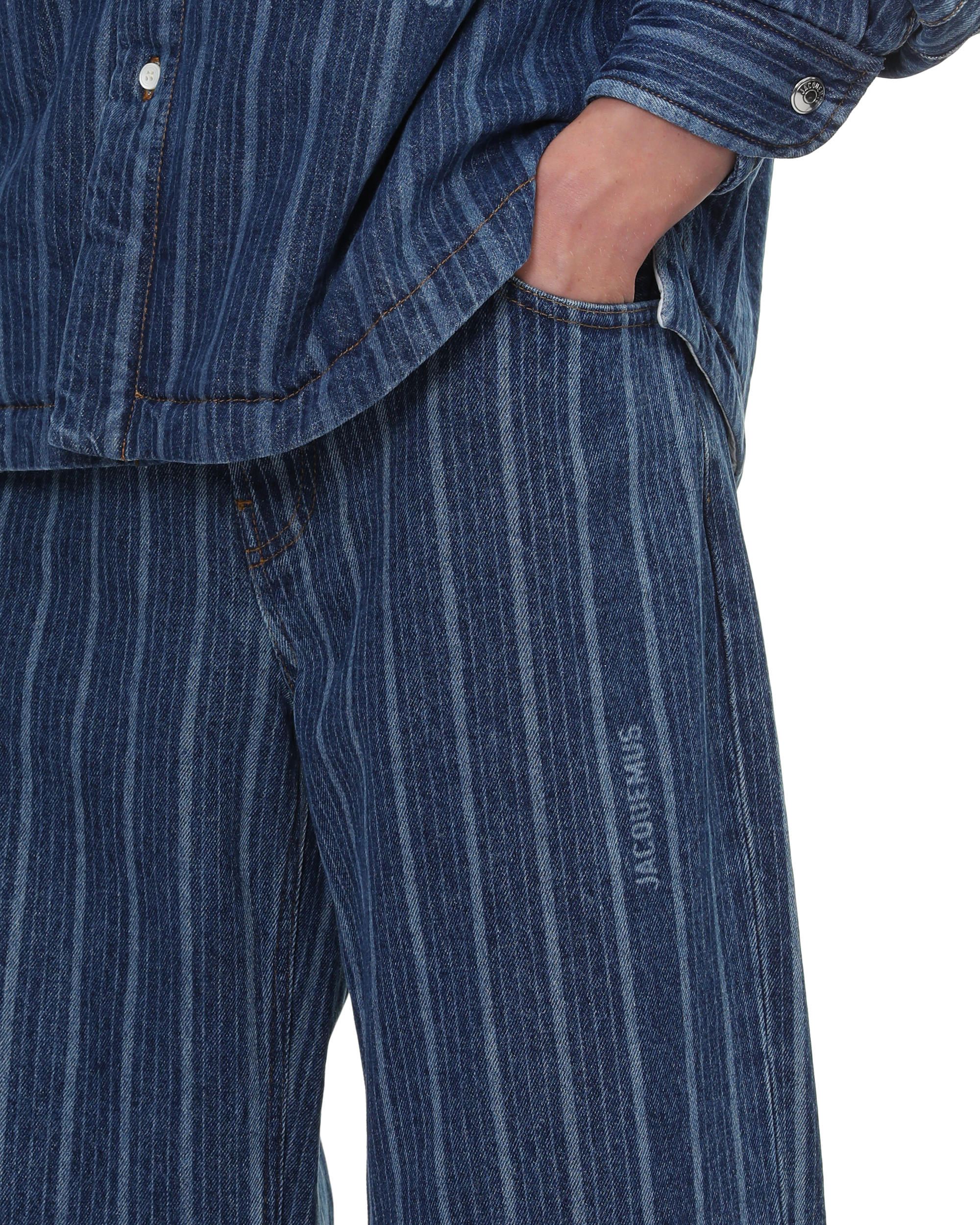 JACQUEMUS Los pantalones vaqueros anchos de Nîmes