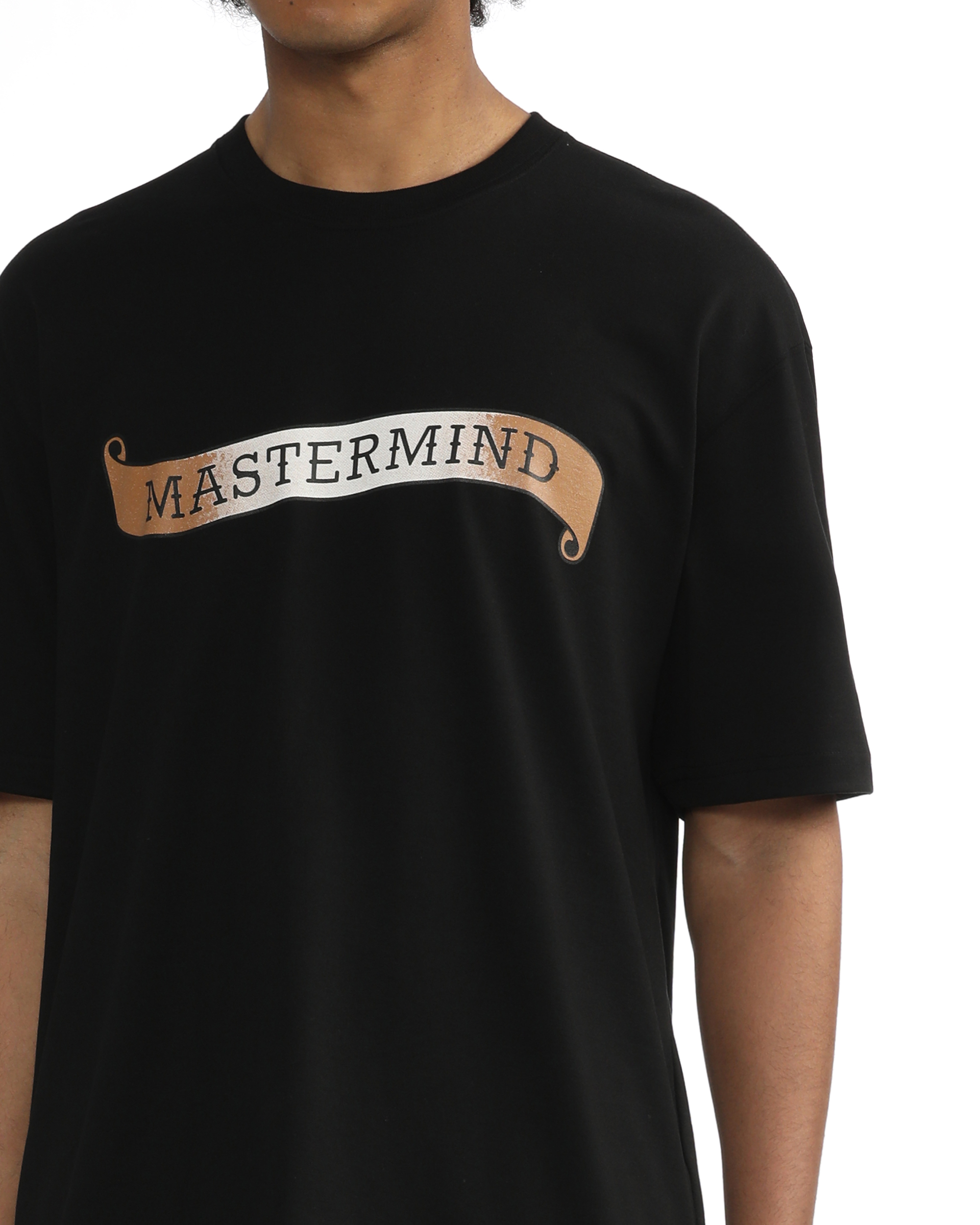 Camiseta con el logotipo de MASTERMIND WORLD