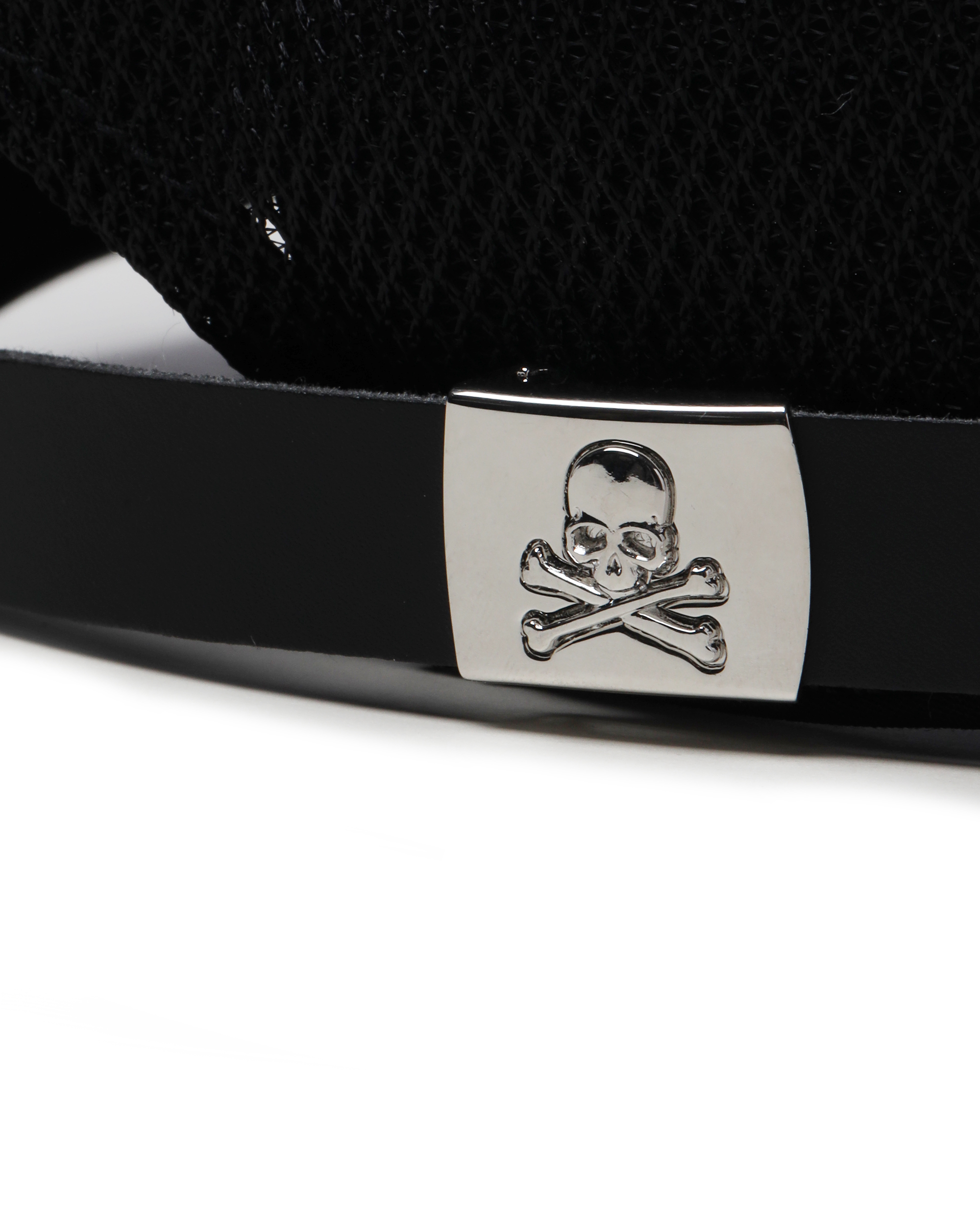 Gorra de camionero con el logotipo de MASTERMIND WORLD