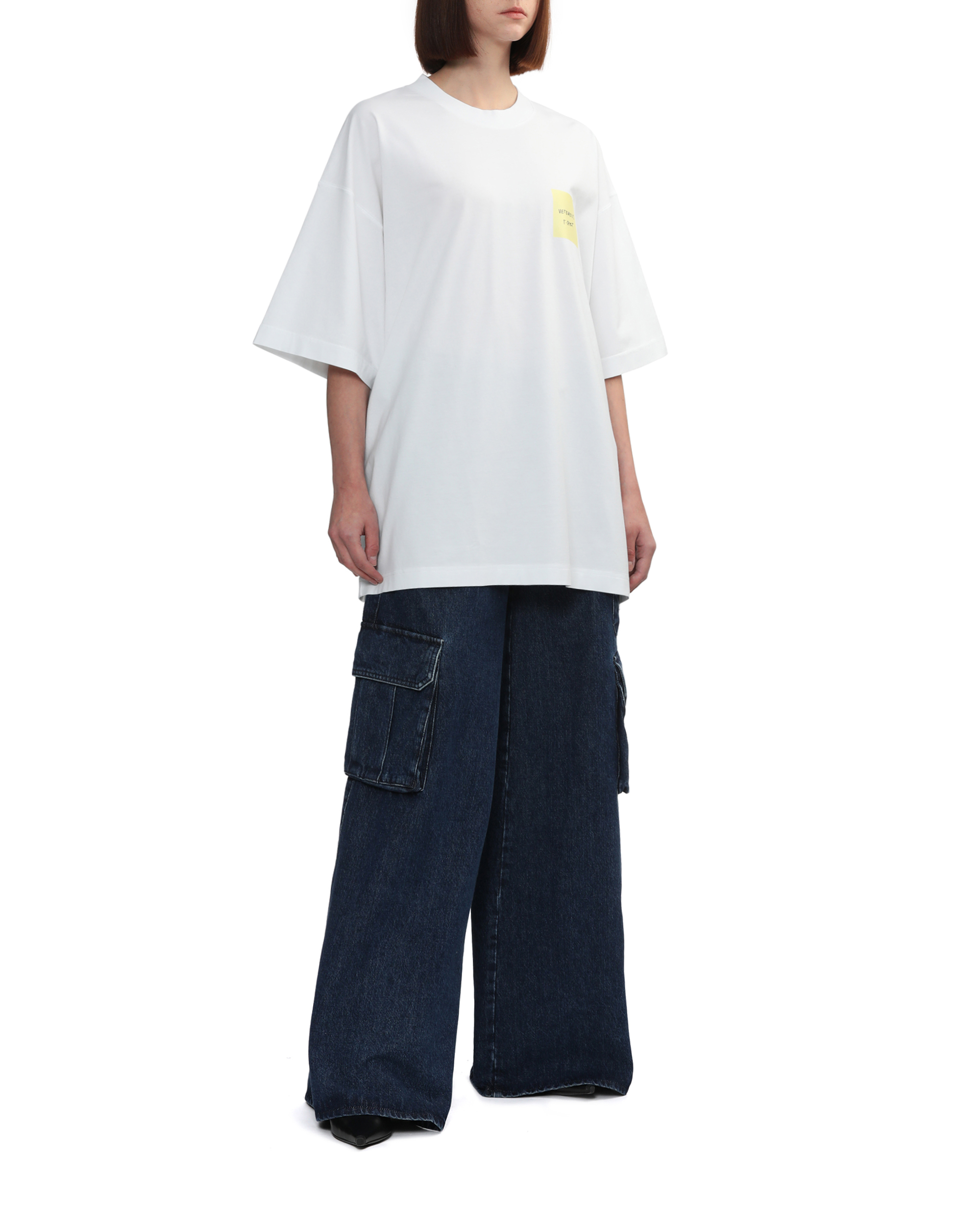 Camiseta con pegatinas VETEMENTS