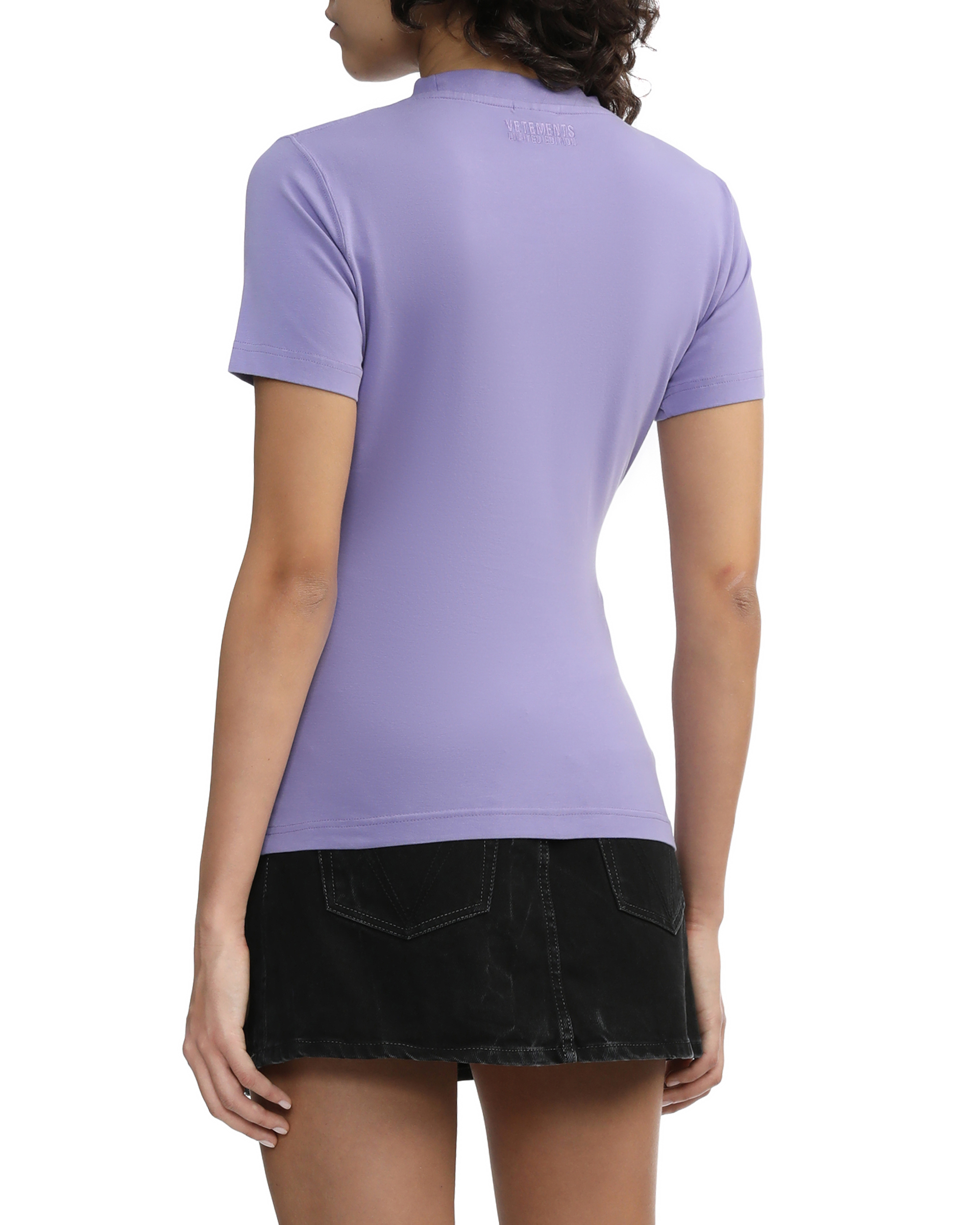 Camiseta ajustada con logo brillante de VETEMENTS